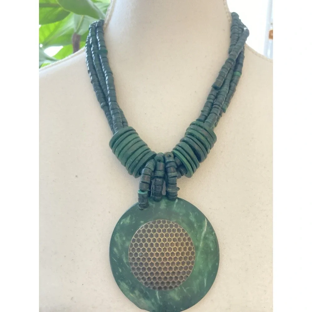 Boho Dark Green Disc Bead Necklace Oversized Round Pendant Tribal Artsy‎ Gypsy